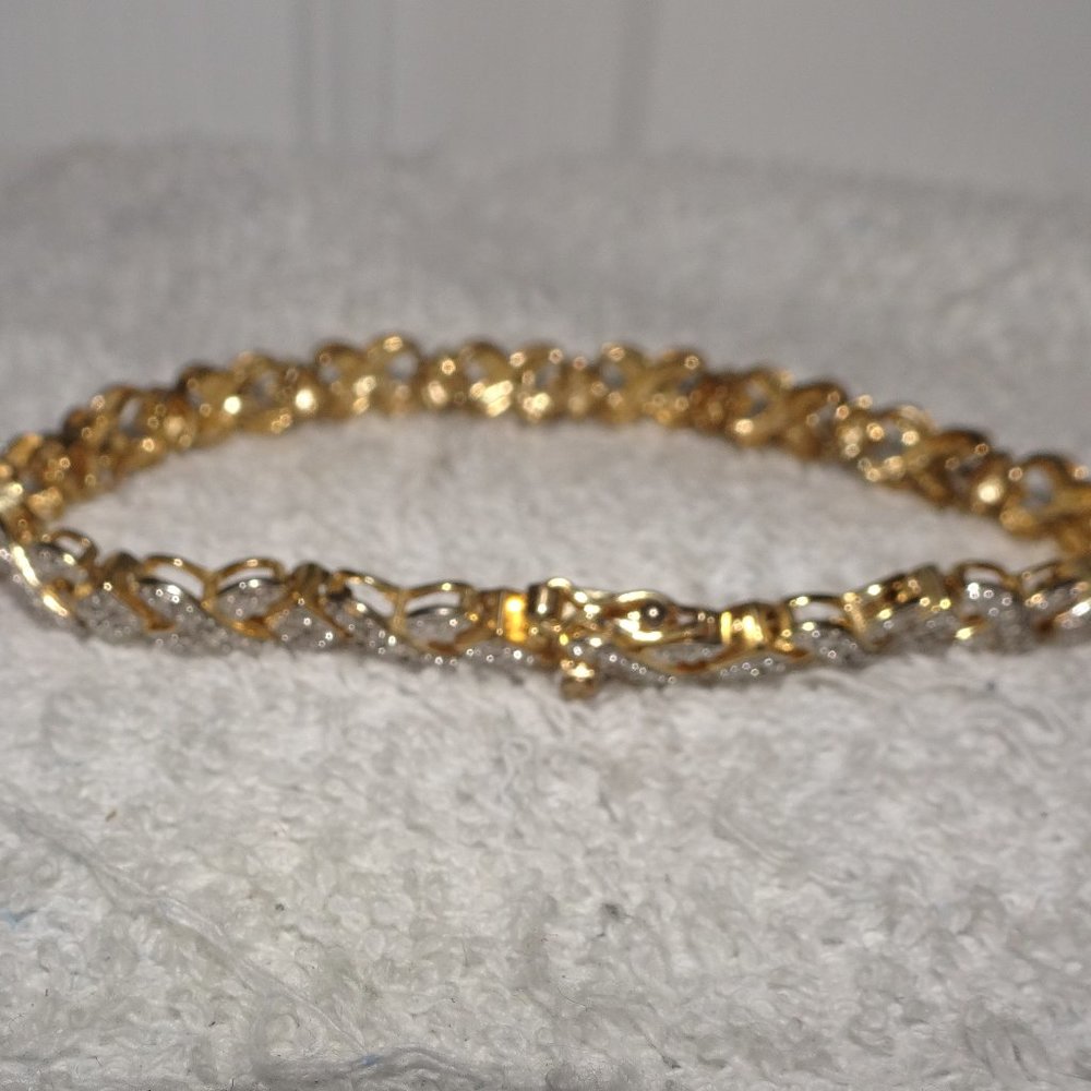 R China 925 SS X's Gold Wash Bracelet